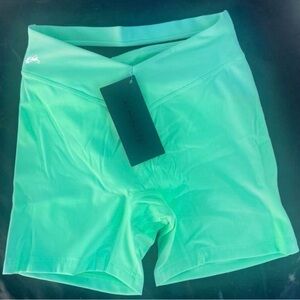 Tenacity Leo Shorts - Aurora